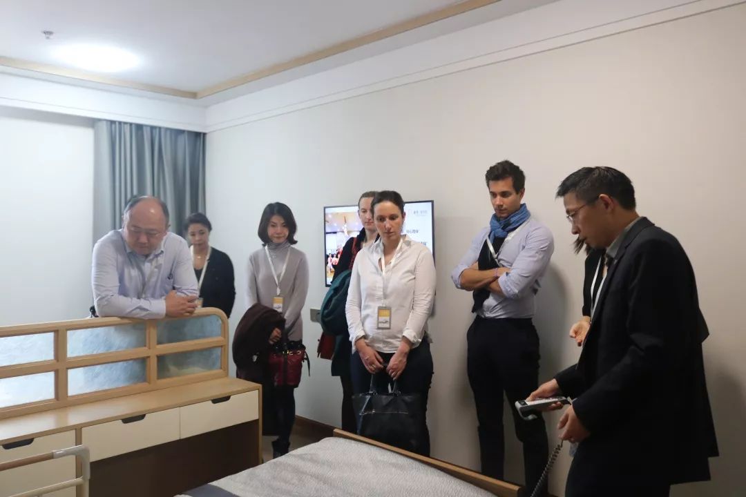 越秀养老 | 法国青年议员团参观越秀海颐苑项目 越秀养老 | 法国青年议员团参观越秀海颐苑项目